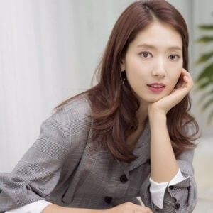 Lee Min Ho Park Shin Hye Relationship, Crush, Girlfriend Ideal Type 2021 Updates