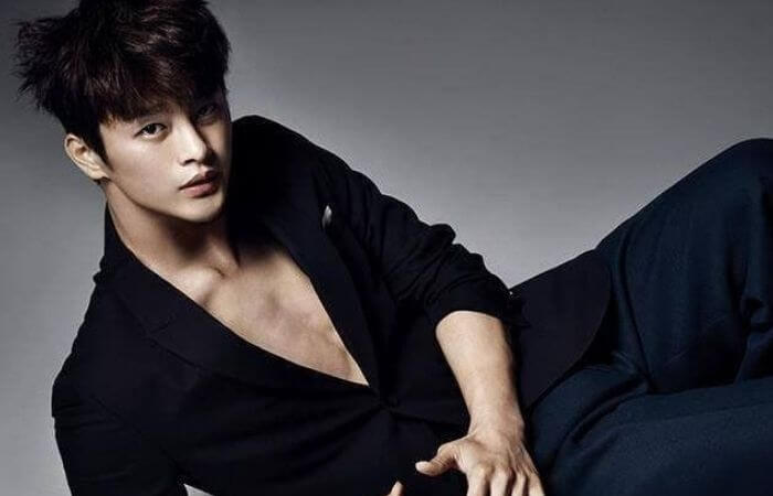 Korean Actor Seo In Guk Plastic Surgery & Seo In Guk Weight Lose