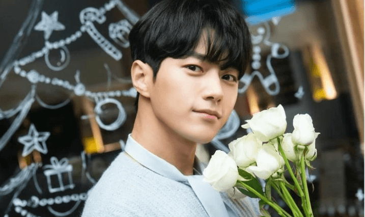 Kim Myung-soo (L) Relationship Status 2025