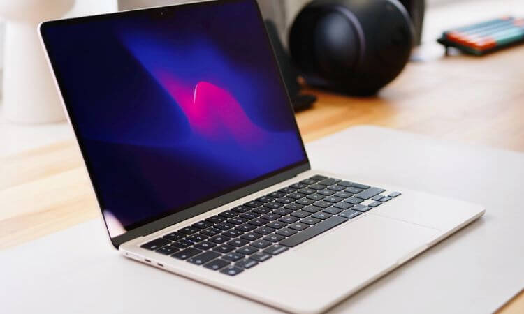 Apple M4 chip MacBooks 2026