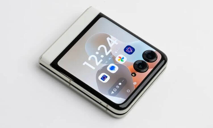 Best Foldable Phones You Can Buy in 2025