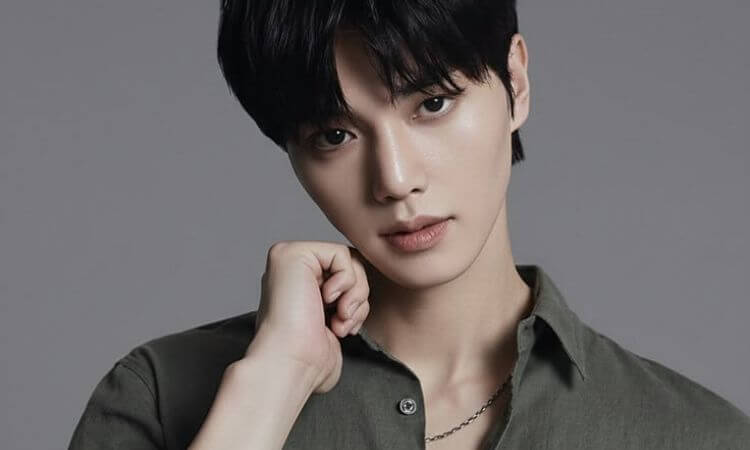 Song Kang Girlfriend Rumors Explained